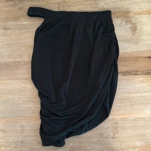 HOURS DARK GREEN CUT OUT SKIRT SIZE M